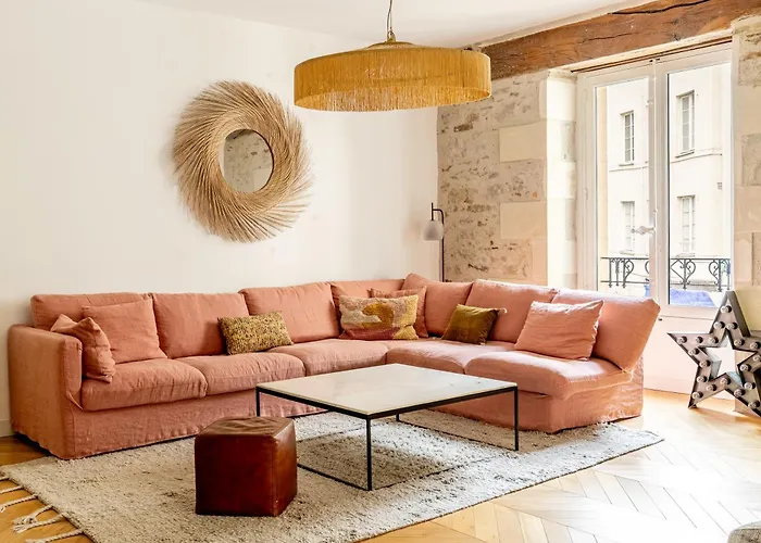 Inedit - Rose Boheme - Proche Place Royale